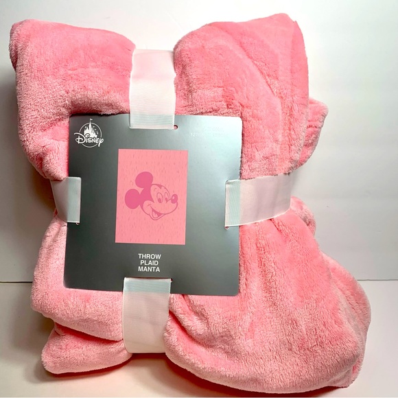 NWT. Disney pink soft Mickey Mouse large throw blanket. 100% polyester - Picture 1 of 8